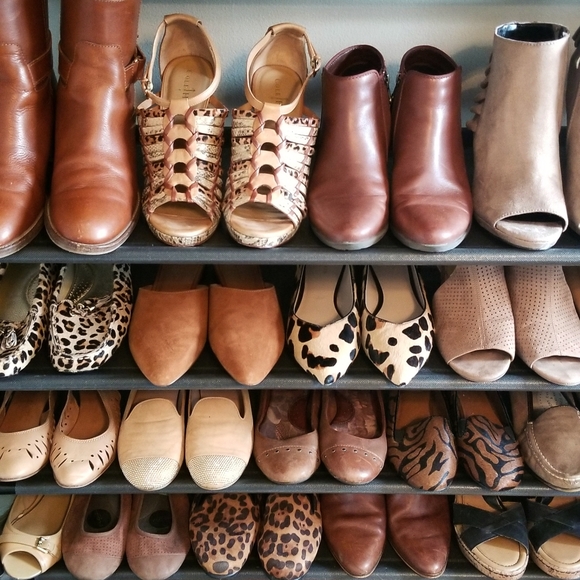 LIKE TO BOOKMARK 🌿 - Picture 2 of 7